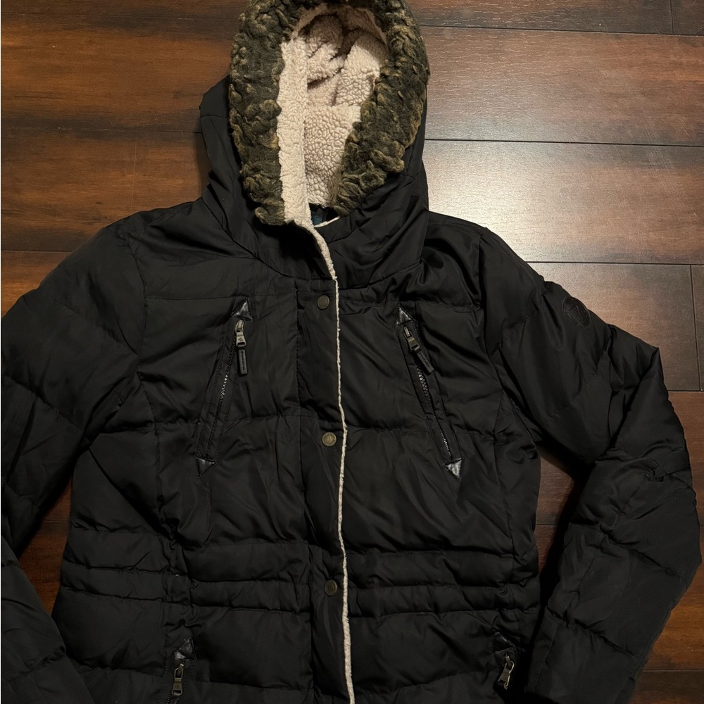 Lauren Ralph Lauren Black Puffer Jacket with Faux Fur Hood - Picture 2 of 7